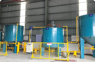 Phân xưởng tái chế dầu nhớt thải